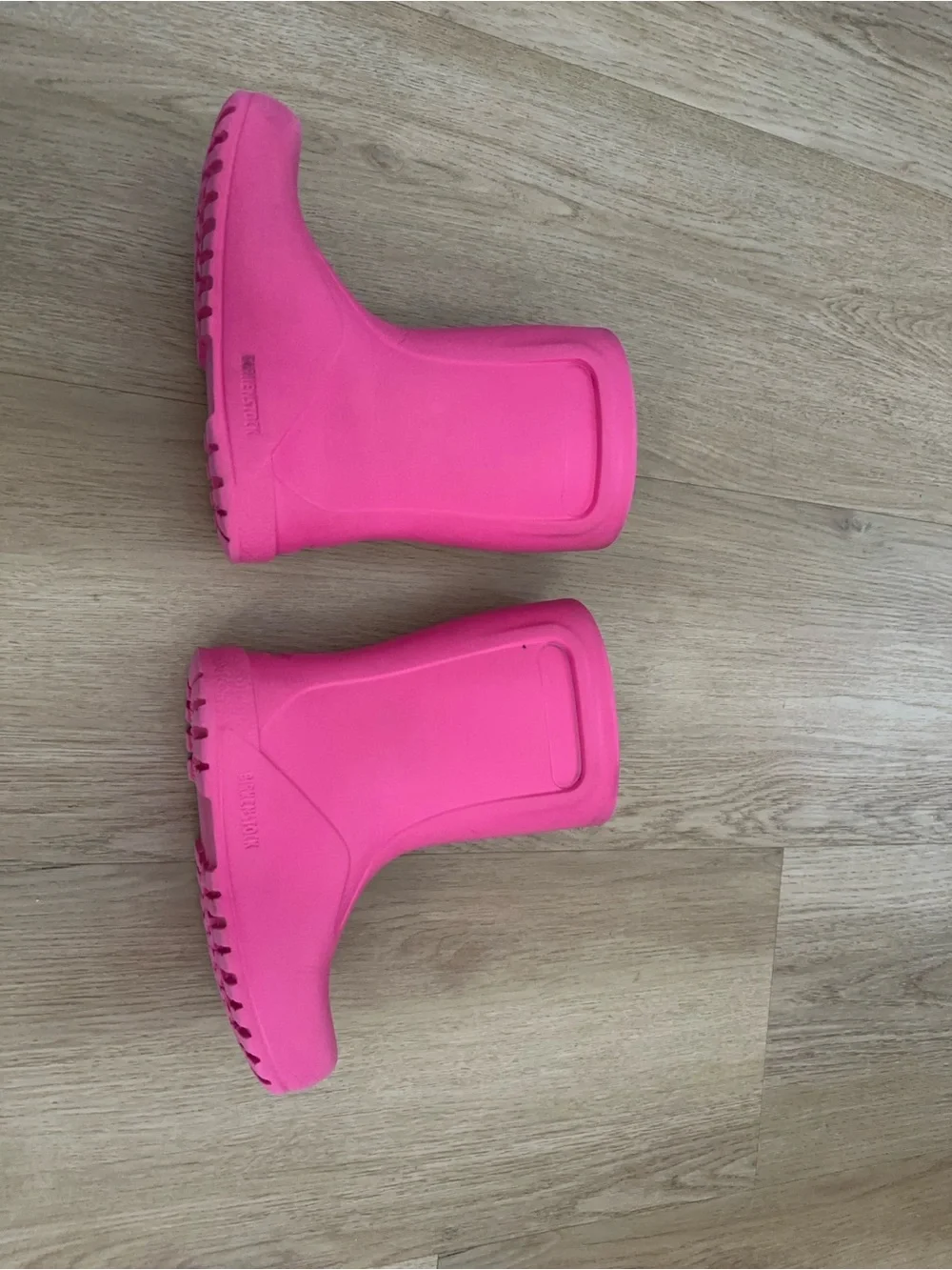 Birkenstock bright pink